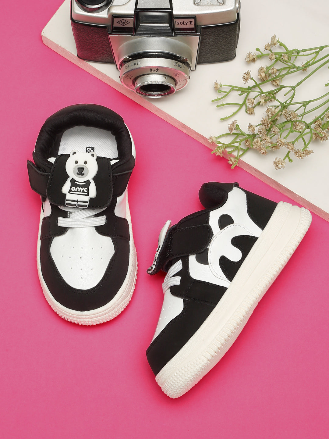 Panda Comfortable & Lightweight All-Season Sneakers – Black (Unisex)