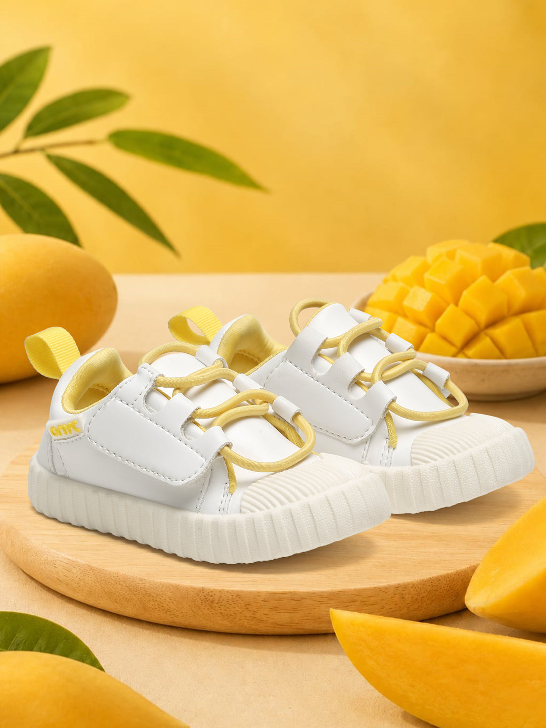 Premium Mango Pastry Lace-Free Sneakers - White (Unisex)